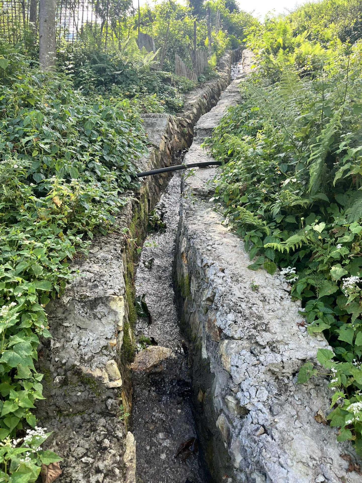Le canal de dérivation des eaux de pluie